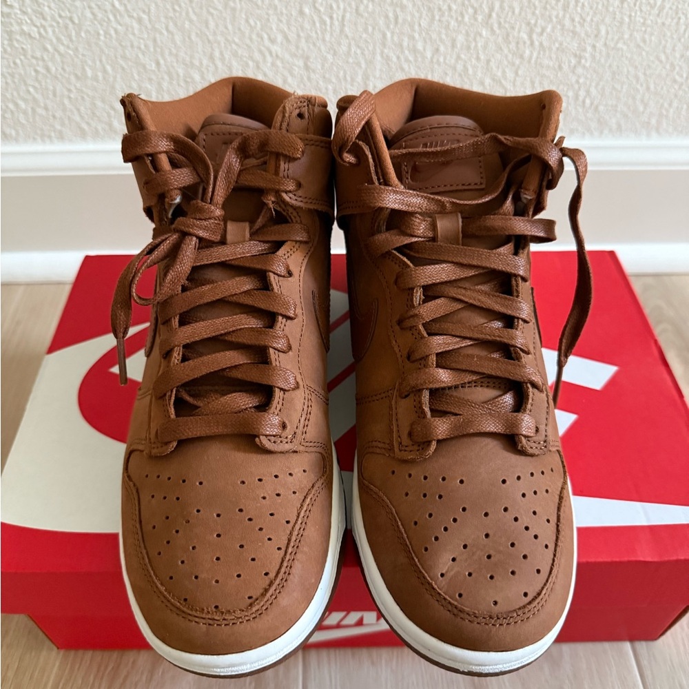 Nike Dunk High PRM Sneakers - Pecan/White - Picture 3 of 8
